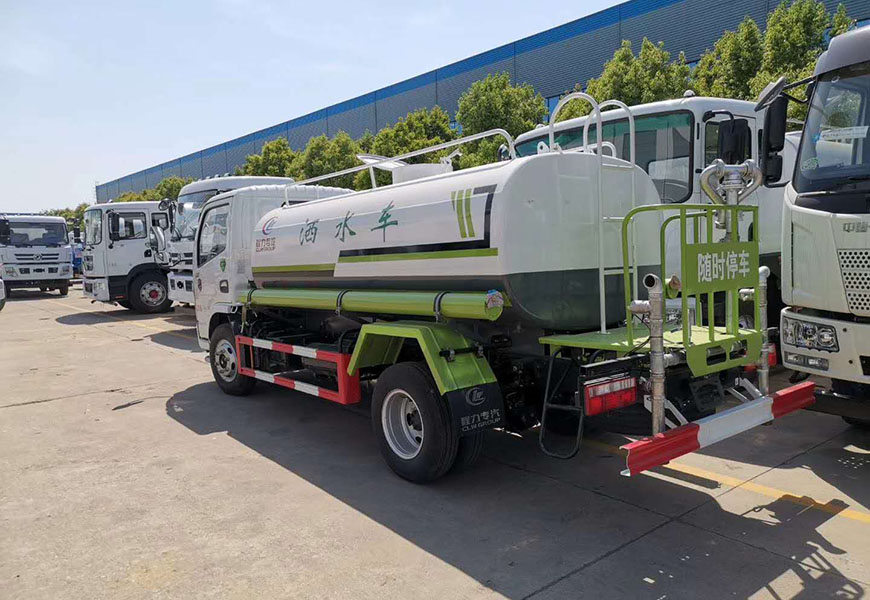 江淮5立方灑水車報(bào)價(jià)，助您快速掌握關(guān)鍵信息！
