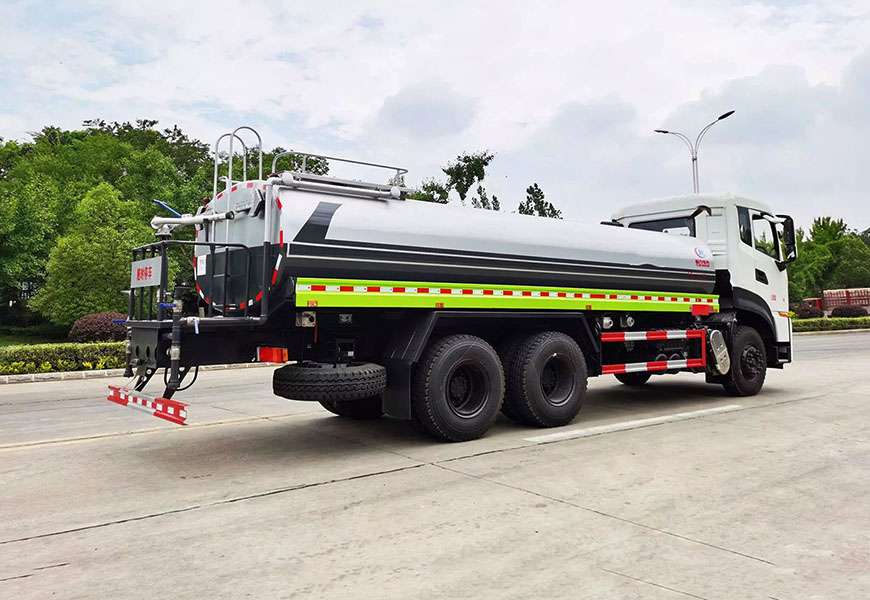 吳中灑水車廠家：程力專用汽車高品質(zhì)定制
